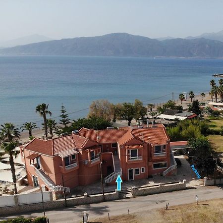 Kalina s Beach House Nafpaktos Exterior foto